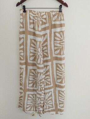 Bellambra Made in Italy Linen Blend Wide Leg Pants Medium White Sand Palm Print